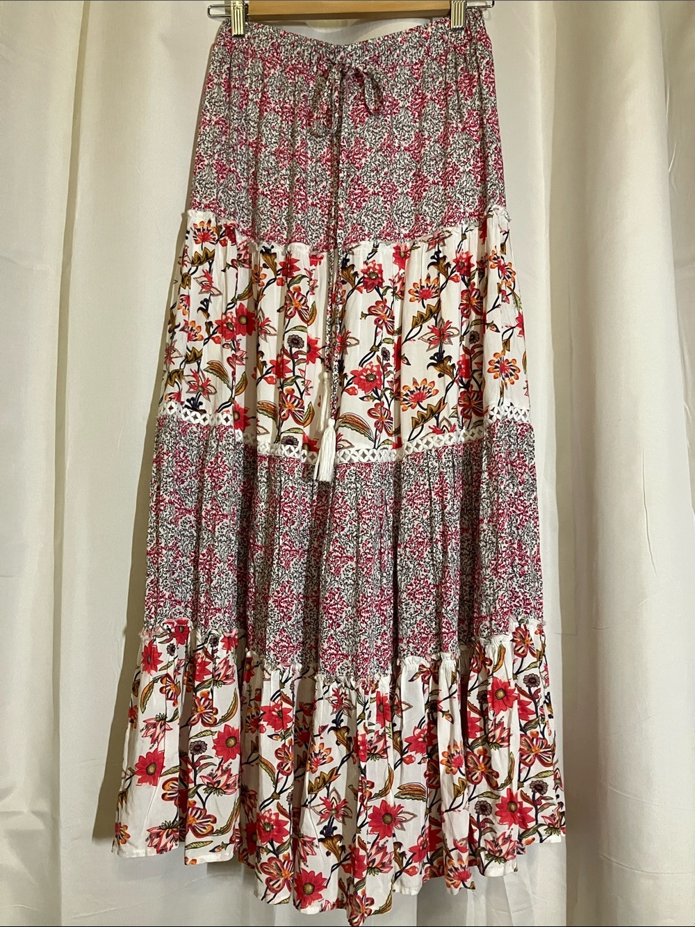 Solitaire White Maxi Skirt with Pink & Red Floral Print